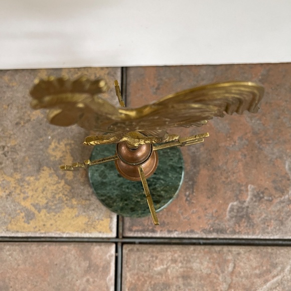 Unique vintage brass rooster weathervane tabletop decoration - Picture 9 of 9